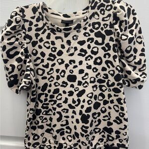 Who What Wear Black and Cream Leopard Print Top
